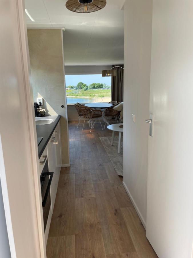 Luxe Chalet Direct Aan Het Water Met Strand Lith Екстер'єр фото
