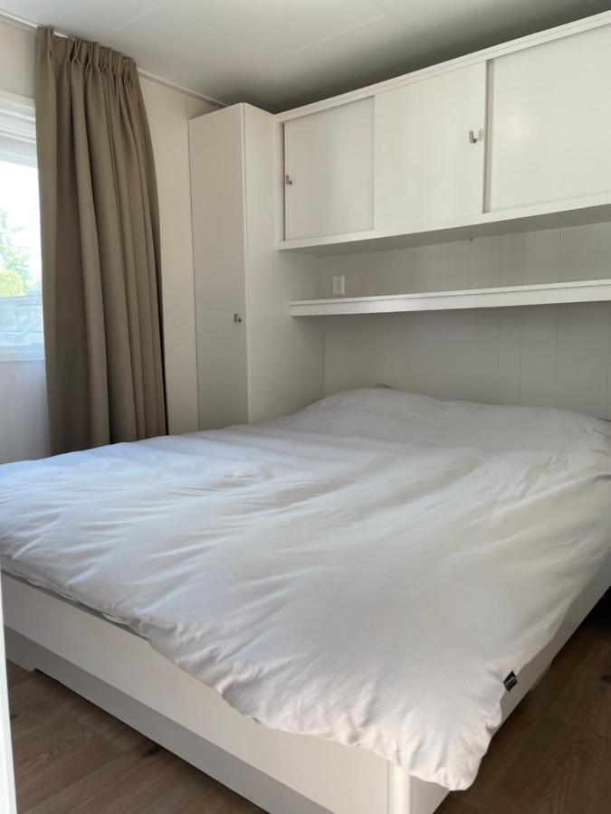 Luxe Chalet Direct Aan Het Water Met Strand Lith Екстер'єр фото