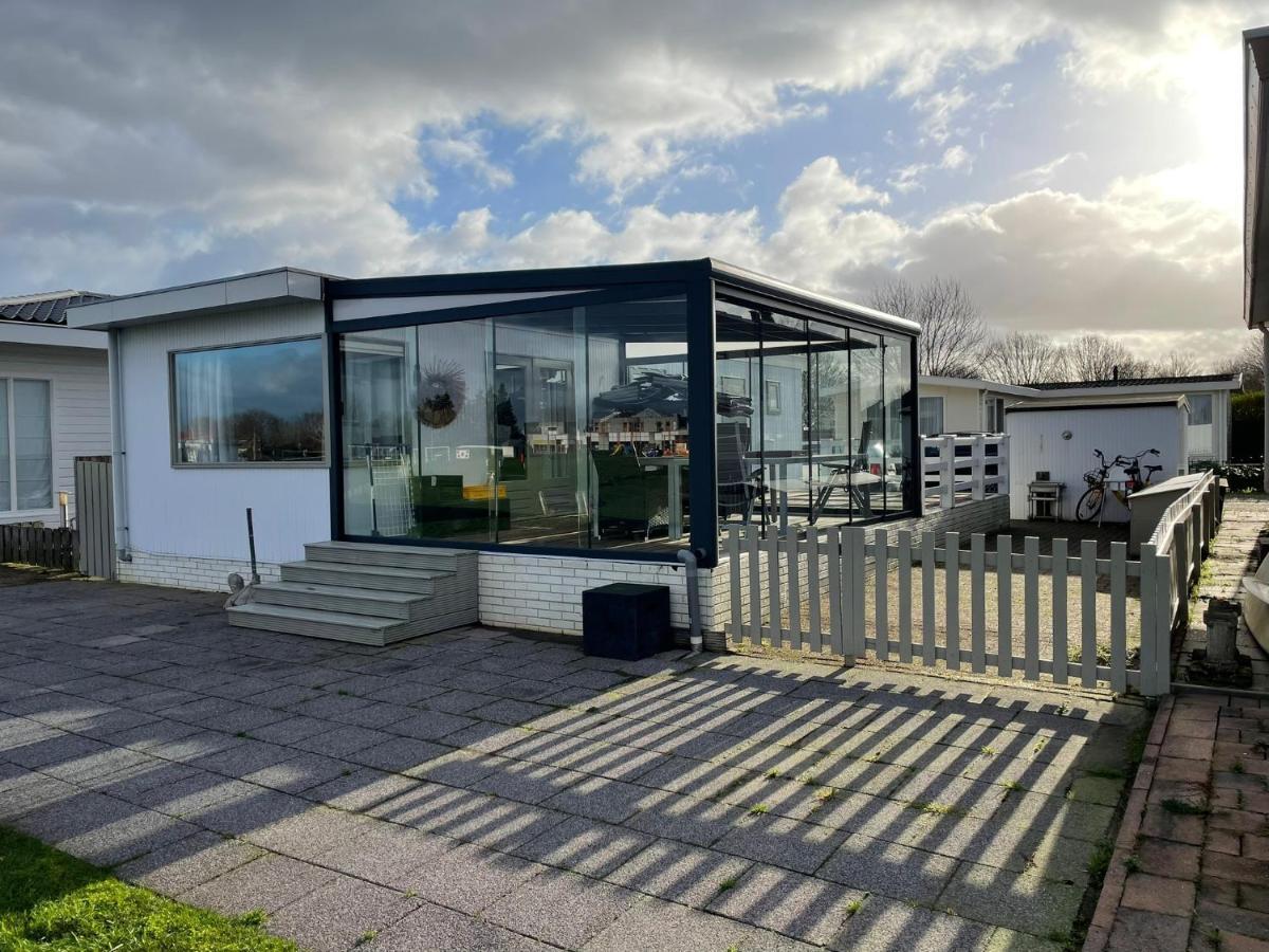 Luxe Chalet Direct Aan Het Water Met Strand Lith Екстер'єр фото